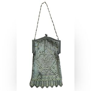 Antique 1920s Art Deco Whiting and Davis silver tone Mesh Purse / Evening Bag
